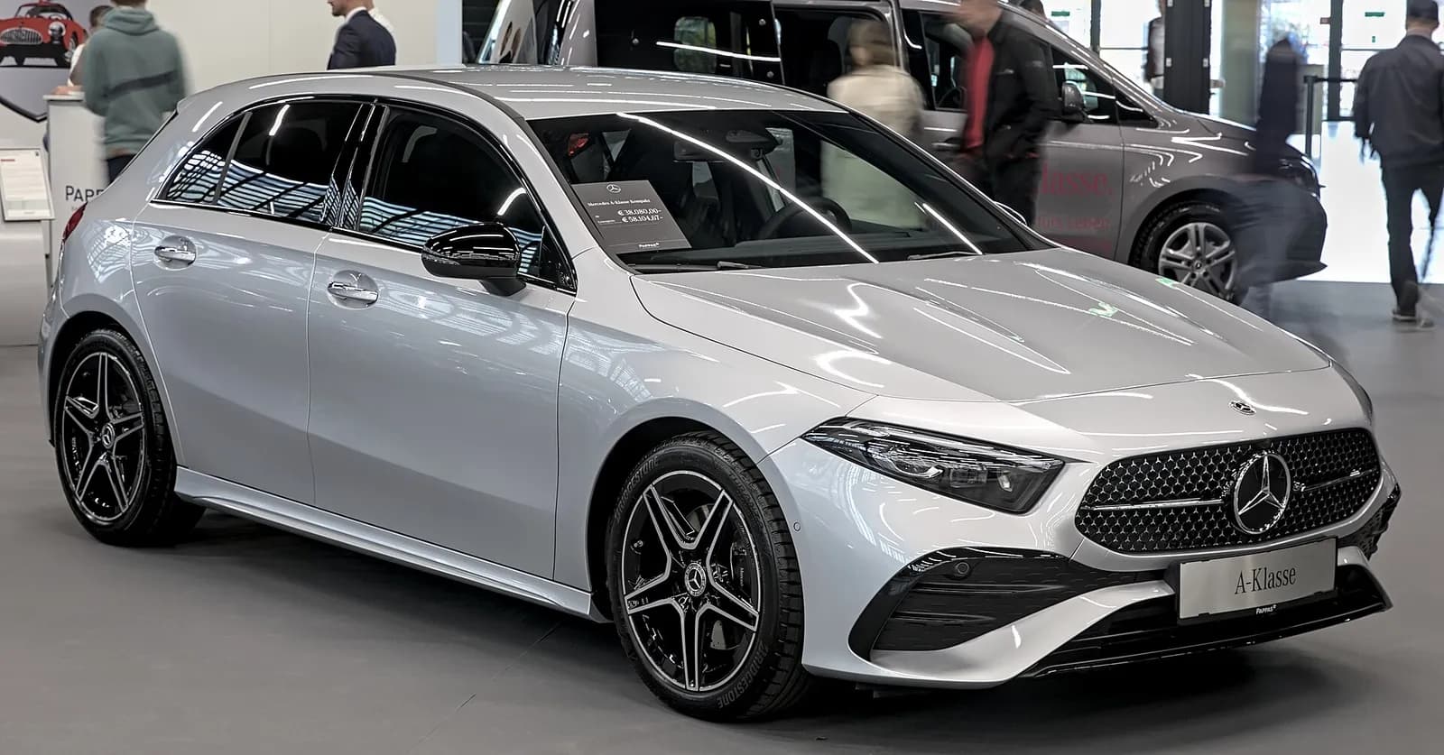 Mercedes-Benz Classe A 180 d AMG Line (2/4)