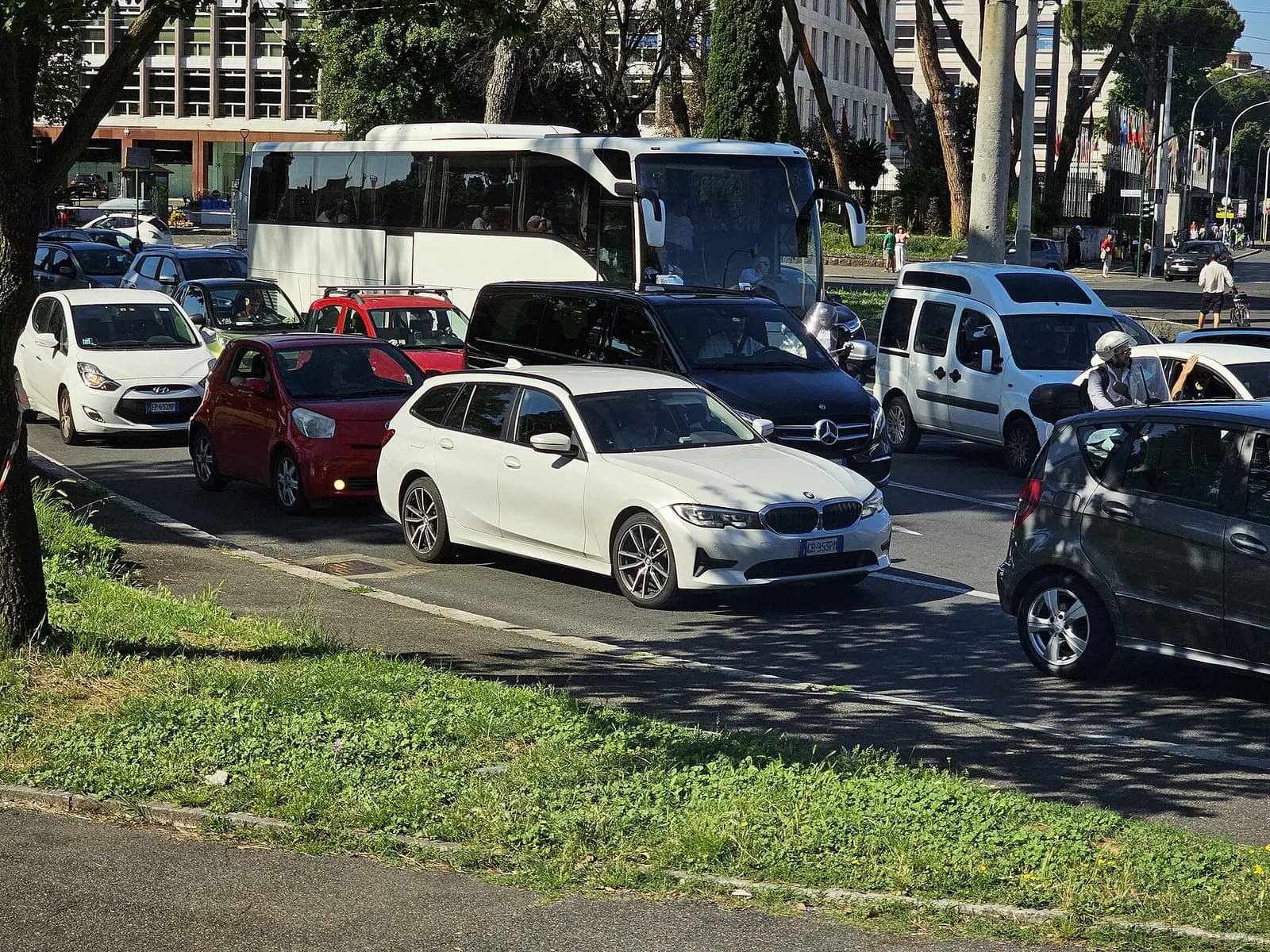 BMW 320d Touring Sport Line (2/3)